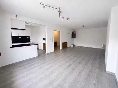 appartement deux chambres terrasses garage jardin