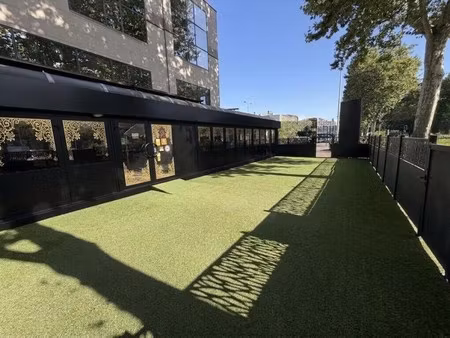 location commerce creteil 94000 395m²