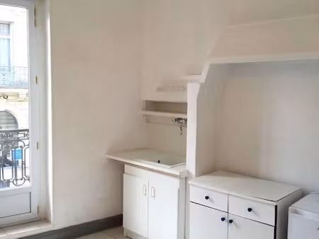 location meublée appartement 1 pièce 15 m² à beziers (34500)  350 €