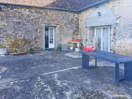 propriété 4 pièces 245 m²