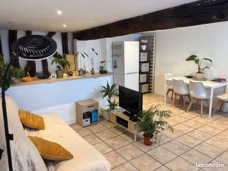 superbe f2 46 m² à 5 minutes du centre-ville