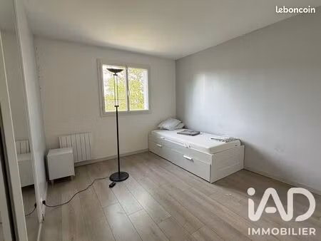 loft/atelier/surface 1 pièce 14 m²