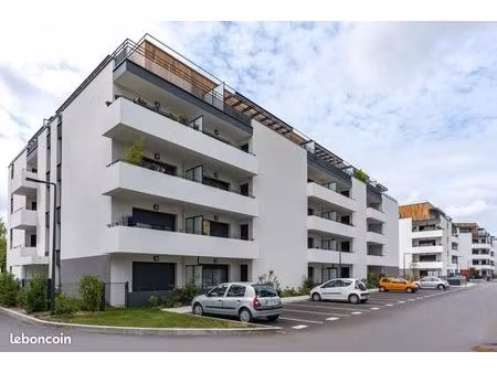 studio 1 pièce 30 m²