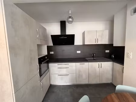 a louer t2 meuble centre ville espalion