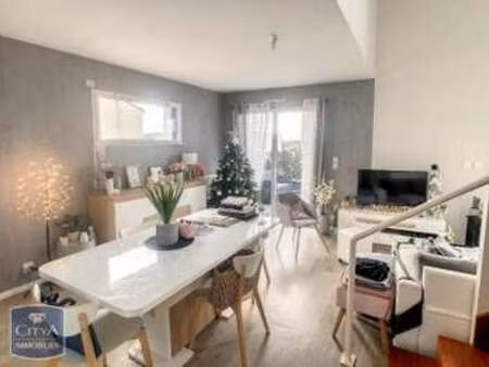 location appartement 4 pièces à auray (56400) : à louer 4 pièces / 85m² auray