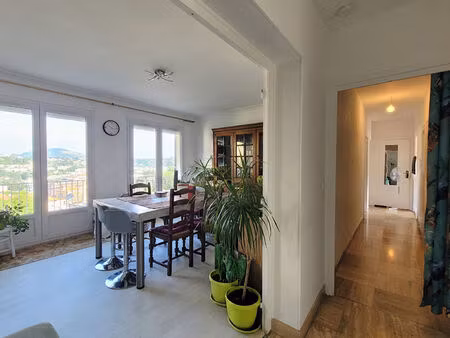 f4 94 m² résidence avec ascenseur  garage