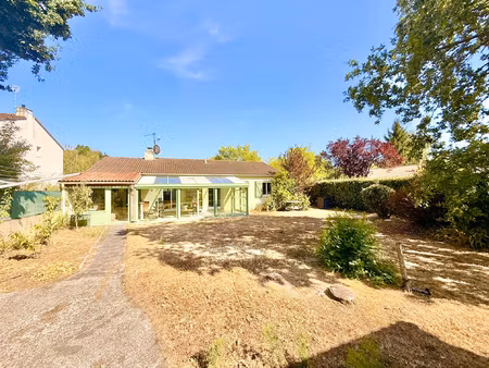 a vendre a saint aignan de grand lieu maison de 130m2 - 3 ch