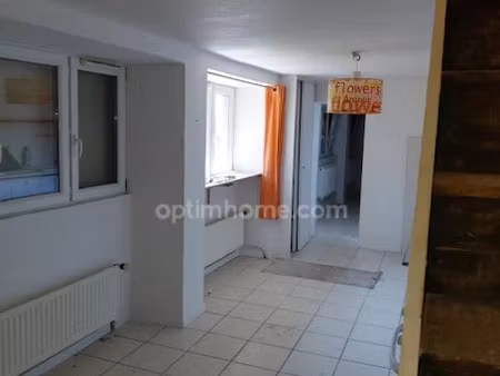 vente maison 5 pièces 130 m² à thiers (63300)  67 000 €