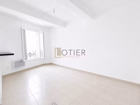 à louer appartement t2 de 31 m2 en centre-ville historique