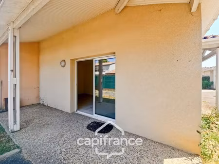 appartement rez de chaussé situé dans une résidence sénior  commodités à pied