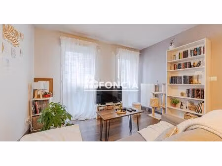 emplacement de choix - tours centre au sein d'une residence de standing- appartement t2