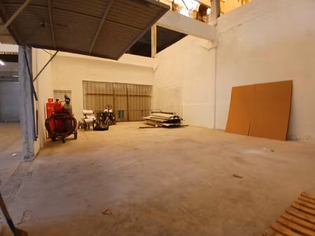 local 300m2 cheylas