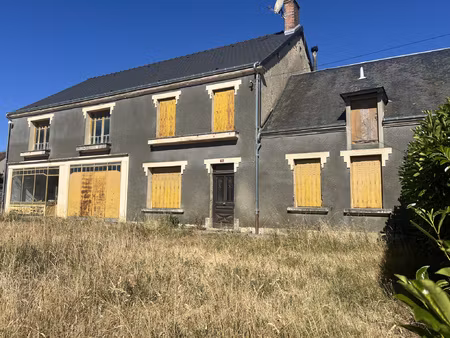 maison de bourg avec dépendance et terrain