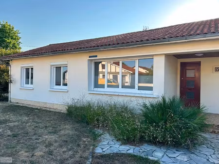 location maison 4 pièces 102 m² à libourne (33500)  1 280 €