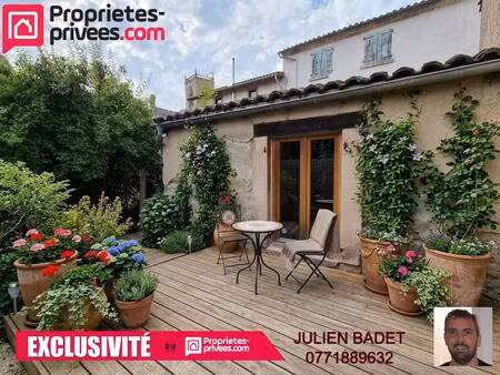 maison augerolles 9 pièce(s) 190 m2 avec petit jardin