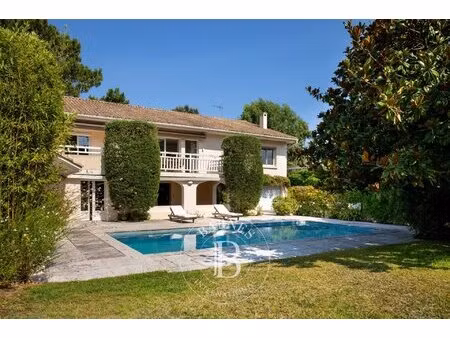 anglet chiberta  maison de 240 m² avec piscine