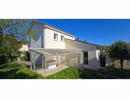 maison de ville  de type 5  sous-sol  garage et jardin clos de 317 m²