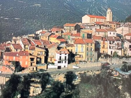 maison village