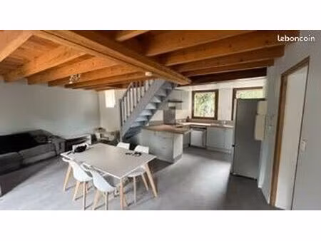 charmante maison meublée rénovée  pleine campagne  proche ville
