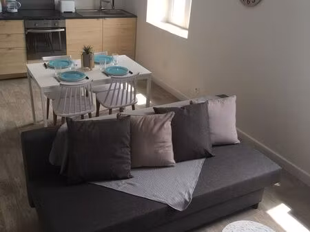 ⭐ t3 meublé 55 m² rénové – centre dunières – 435 cc