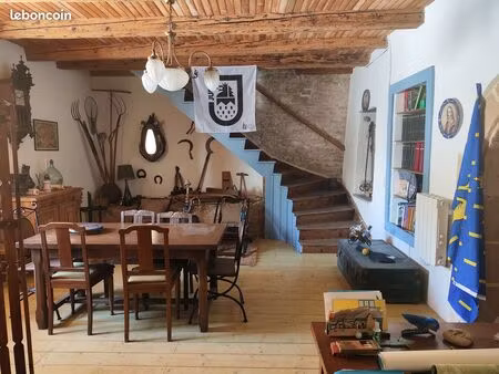 maison comtoise 184 m2 + dépendances