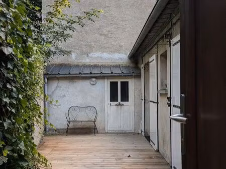 petite maison meublée tout équipée avec terrasse blois hyper centre