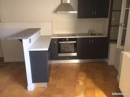 maison de village - a louer - thore la rochette