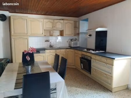 maison de bourg en pierres