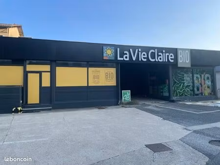 local commercial à mende 370m2