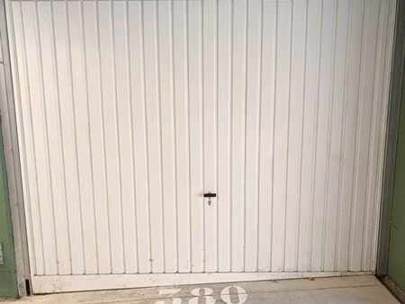 parking boxé dans résidence sécurisée