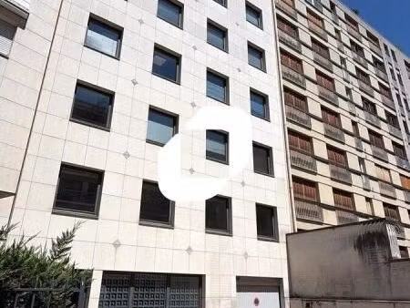 bureaux 517 m²