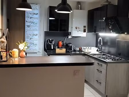 maison de ville à vendre : duplex familial + f3 loué (revenu immédiat) – saint-chamond le 