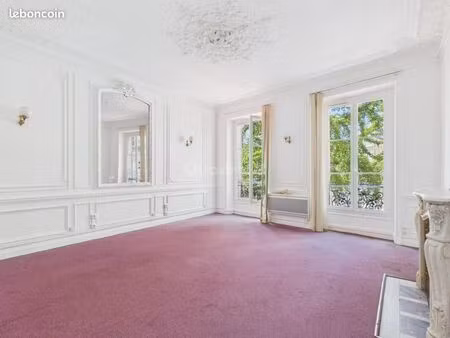 local bureaux 77 m²