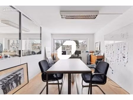bureau 139 m²