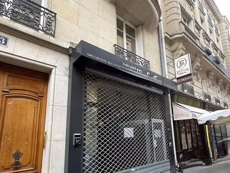 local commercial 77 m² paris