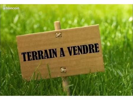 terrain constructible de 600 m² à sandillon – libre constructeur