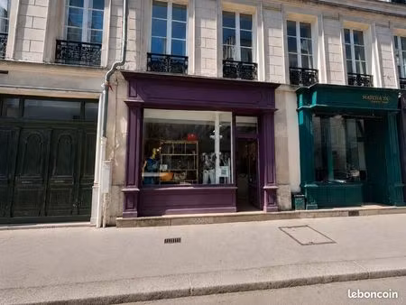 commerce 90 m²