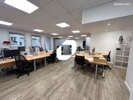 bureaux 217 m²