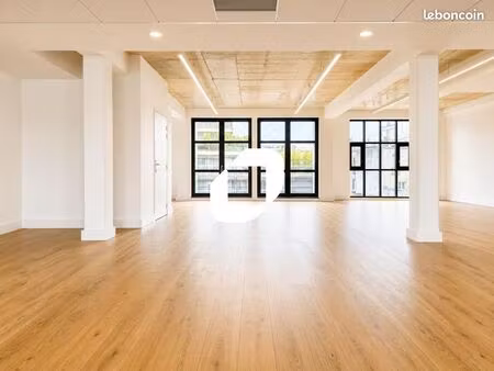 bureau 570 m²