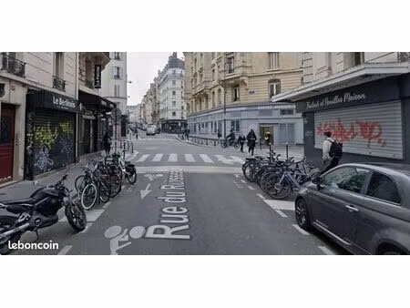 kebab  restaurant 75 m² paris