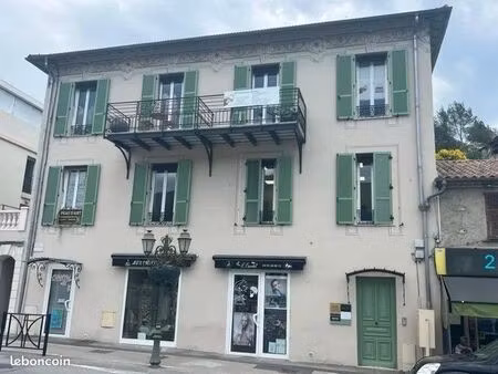 bureaux 31 m² contes