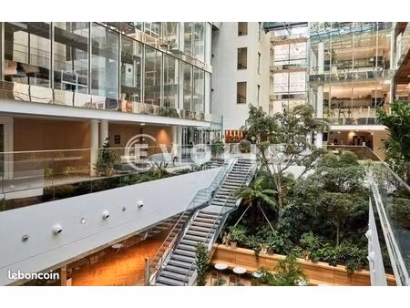 bureaux 390 m²
