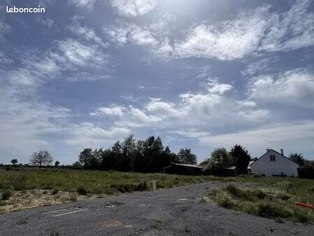 terrain 485 m² varrains
