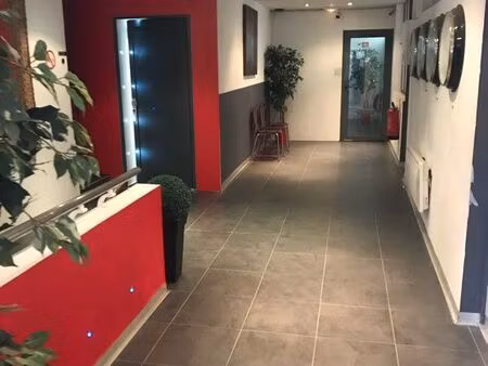 loue bureau individuel aménagé