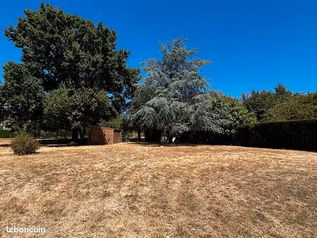 terrain 1724 m² les garennes sur loire