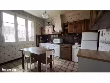 propriété 5 pièces 130 m²