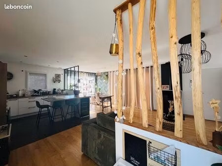 maison plain-pied divatte sur loire avec garage et jardin