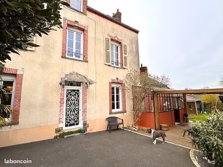 maison de ville 6 pièces 128 m²