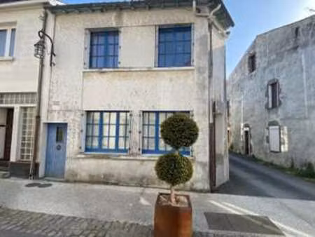 vente maison à tiffauges (85130) : à vendre / 140m² tiffauges
