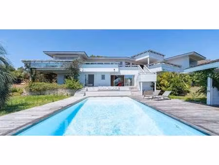 villa avec piscine en bord de mer bonifacio (2a)